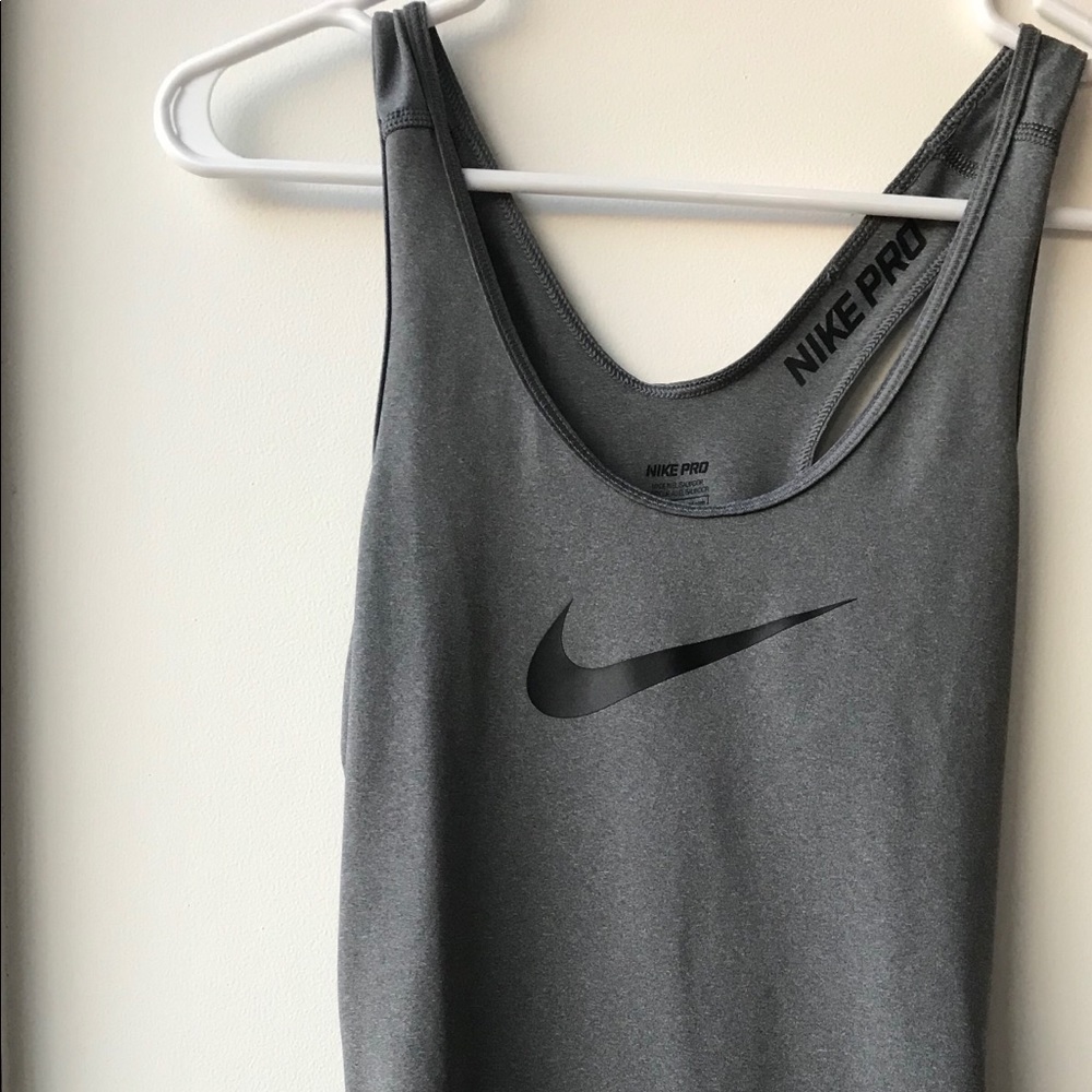 Nike workout tank